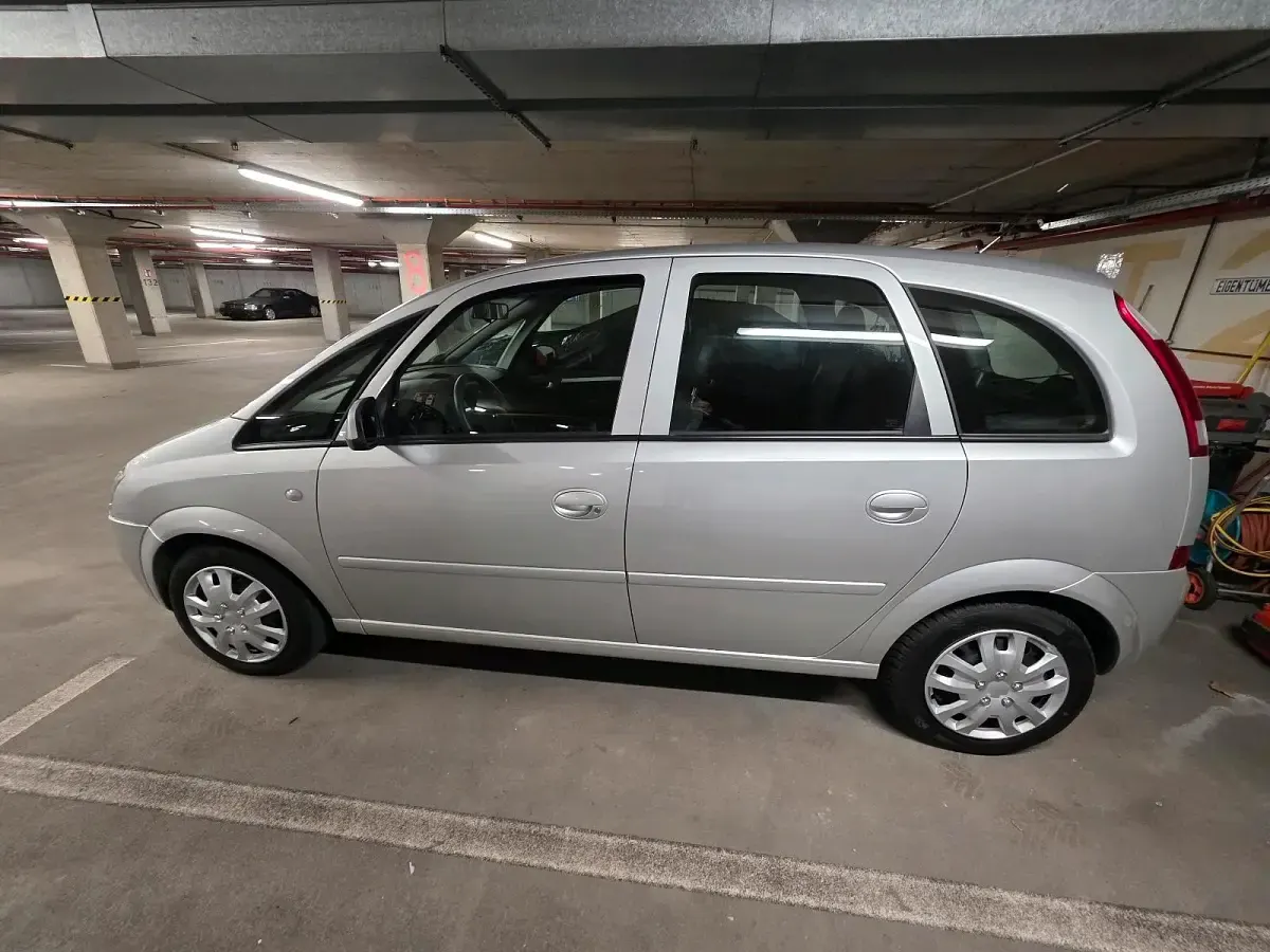 Gebraucht Opel Meriva Edition 100 PS (73 kW) 2005 Silber Van / Kleinbus