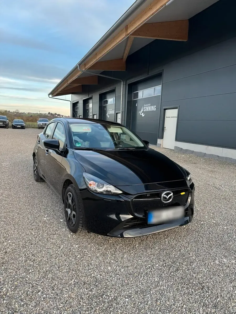 Gebraucht Mazda 2 90 PS (66 kW) 2024 Schwarz Kleinwagen