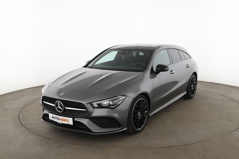 Gebraucht Mercedes CLA250 Shooting Brake AMG line 224 PS (164 kW) 2023 Grau Kombi