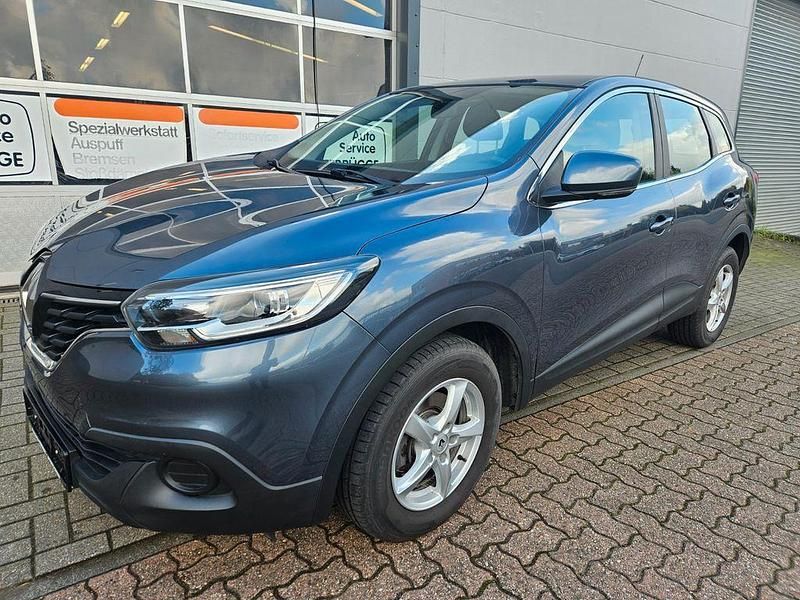 Grau Gebraucht 2016 Renault Kadjar Life SUV | 6.500 € (Superpreis) - Bild 1/4
