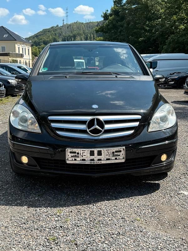 Schwarz Gebraucht 2006 Mercedes B200 Van / Kleinbus | 2.500 € (Teuer) - Bild 1/4