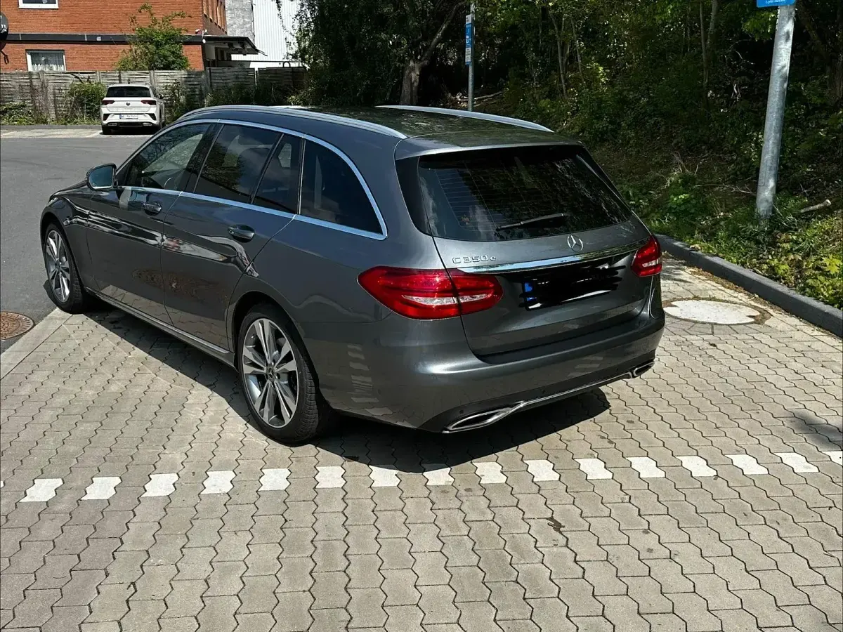 Gebraucht Mercedes C350e 279 PS (205 kW) 2018 Grau Kombi