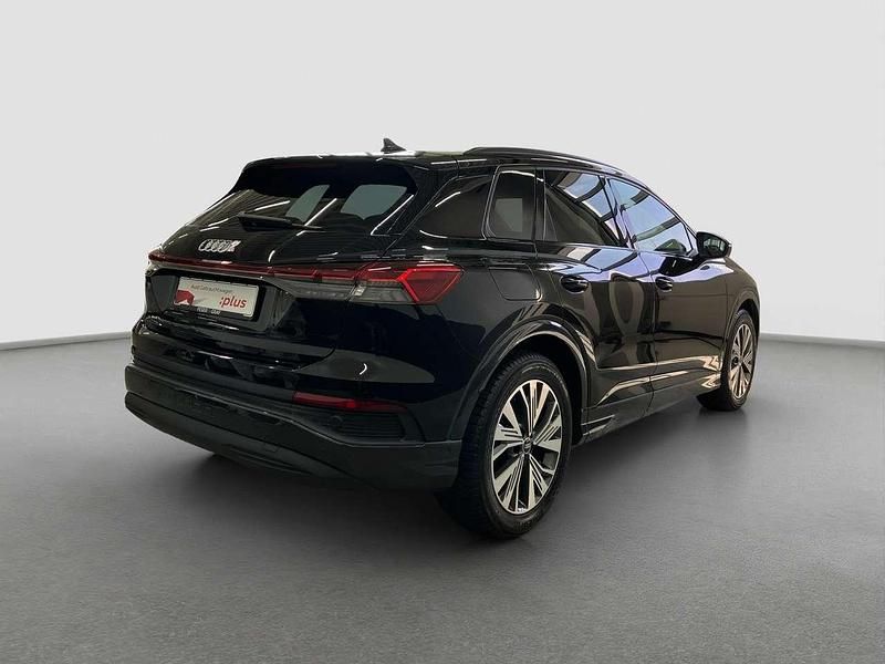 Gebraucht Audi Q4 e-tron Advanced Plus 150 kW (204 PS) 2023 Mythosschwarz metallic SUV