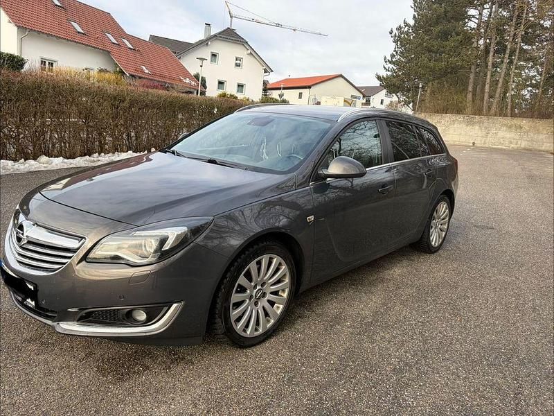 Gebraucht Opel Insignia 194 PS (142 kW) 2013 Grau Kombi