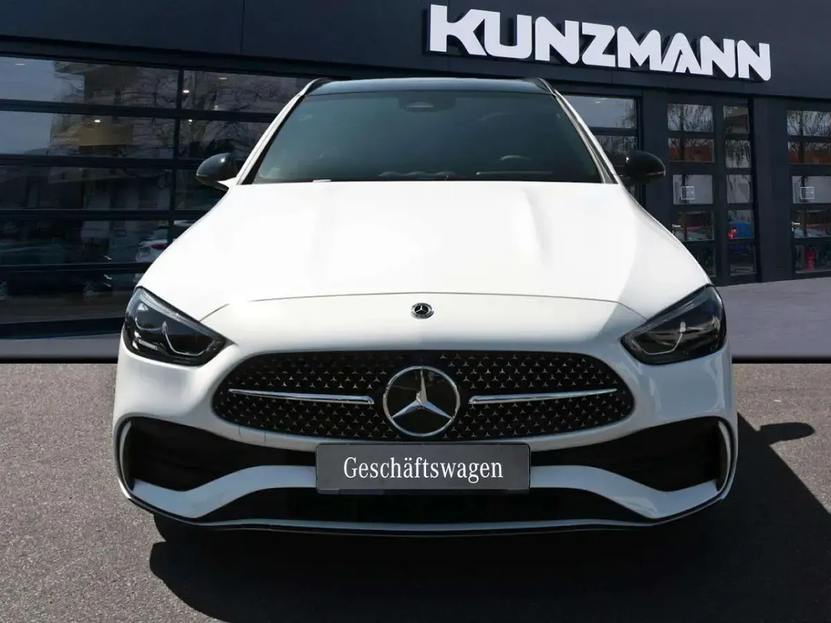 Gebraucht Mercedes C180 AMG 170 PS (125 kW) 2026 Weiß Kombi