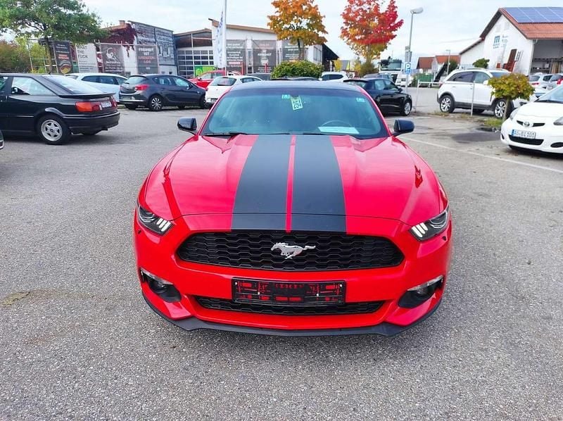 Gebraucht Ford Mustang Basis 317 PS (233 kW) 2016 Rot Coupé