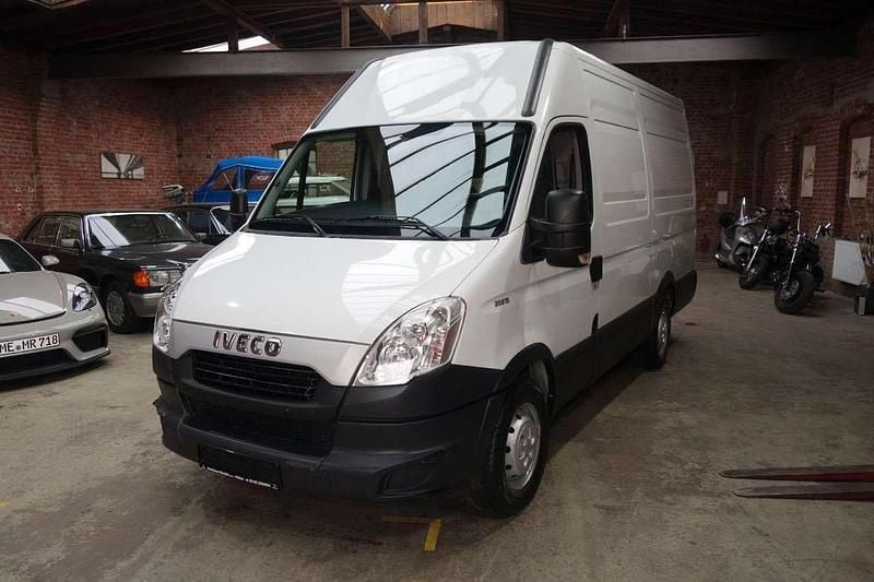 Gebraucht Iveco Daily 145 PS (106 kW) 2008 Weiß Van / Kleinbus