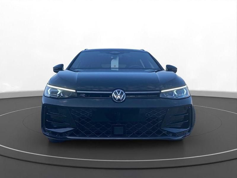 Gebraucht VW Passat Style 150 PS (110 kW) 2025 Grenadillschwarz Kombi