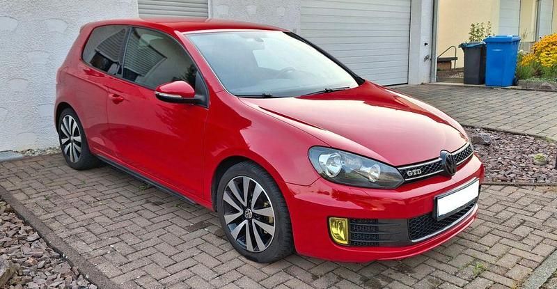 Rot Gebraucht 2011 VW Golf VI GTD Limousine | 7.500 € (Etwas zu teuer) - Bild 1/4