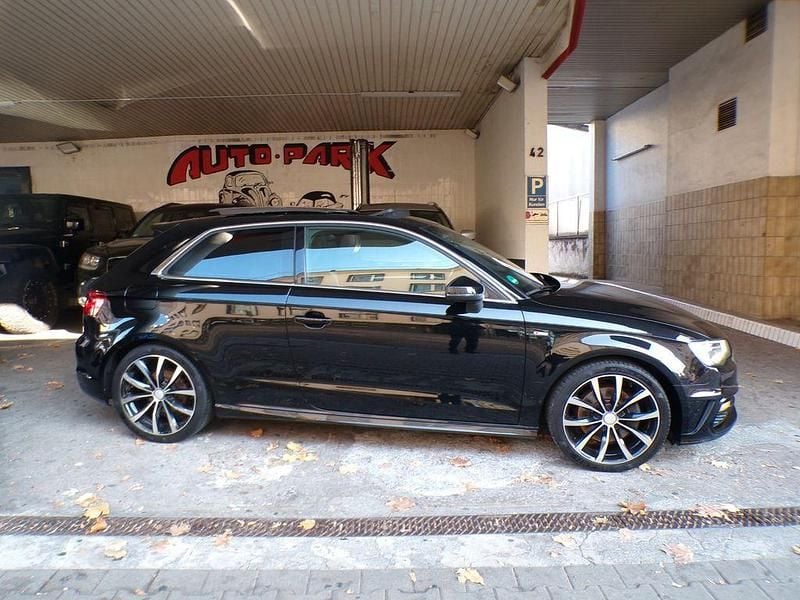 Schwarz Gebraucht 2014 Audi A3 S-Line Limousine | 8.490 € (Superpreis) - Bild 1/4
