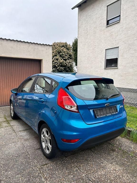 Gebraucht Ford Fiesta SYNC Edition 82 PS (60 kW) 2014 Blau Kleinwagen