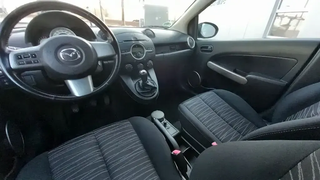 Gebraucht Mazda 2 75 PS (55 kW) 2009 Kleinwagen