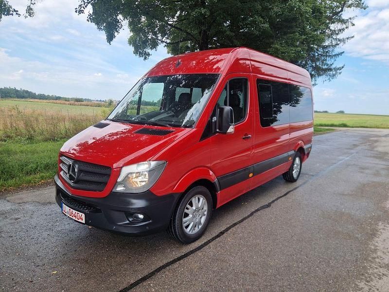 Rot Gebraucht 2016 Mercedes Sprinter Van | 15.900 € (Etwas zu teuer) - Bild 1/4