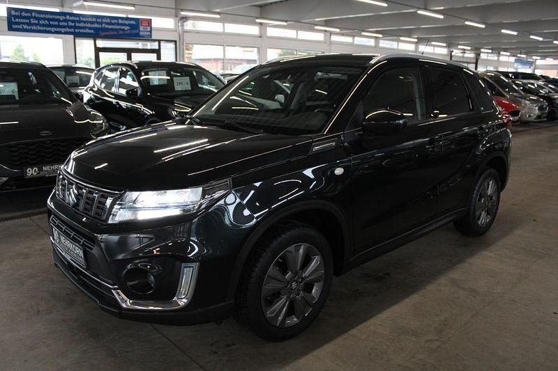 Gebraucht Suzuki Vitara Comfort 129 PS (94 kW) 2020 Schwarz SUV