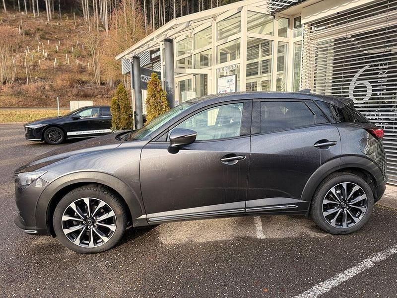 Grau Gebraucht 2021 Mazda CX-3 Selection SUV | 19.990 € (Fairer Preis) - Bild 1/4