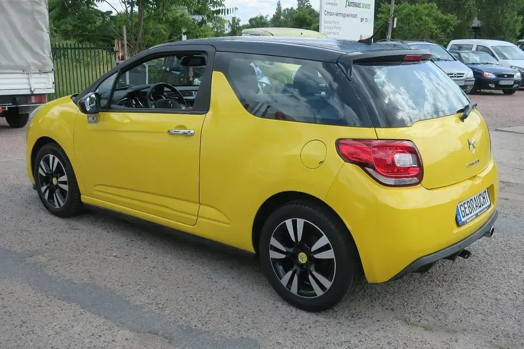 Gebraucht Citroën DS3 Chic 95 PS (69 kW) 2010 Gelb Kleinwagen
