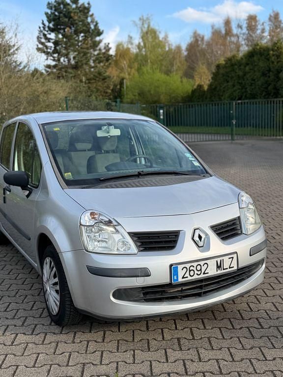 Używany Renault Modus Authentique 75 KM (55 kW) 2007 Srebrny Minivan