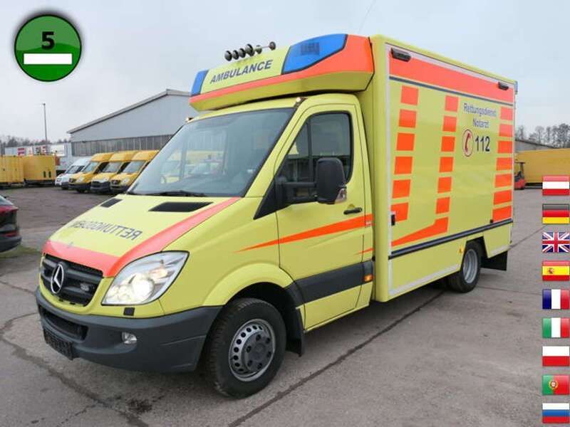 Gebraucht Mercedes Sprinter 163 PS (119 kW) 2013 Gelb (gelbrot (tagesleuchtfa) Van