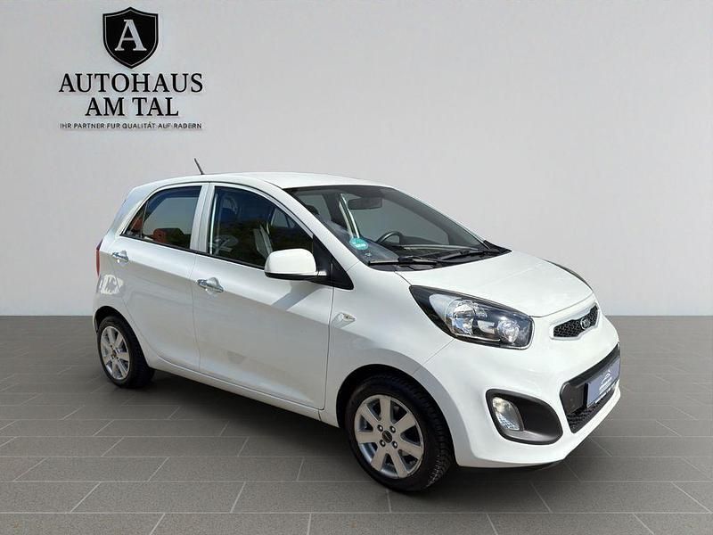 Second-hand Kia Picanto Edition 7 69 CP (50 kW) 2014 Alb Hatchback