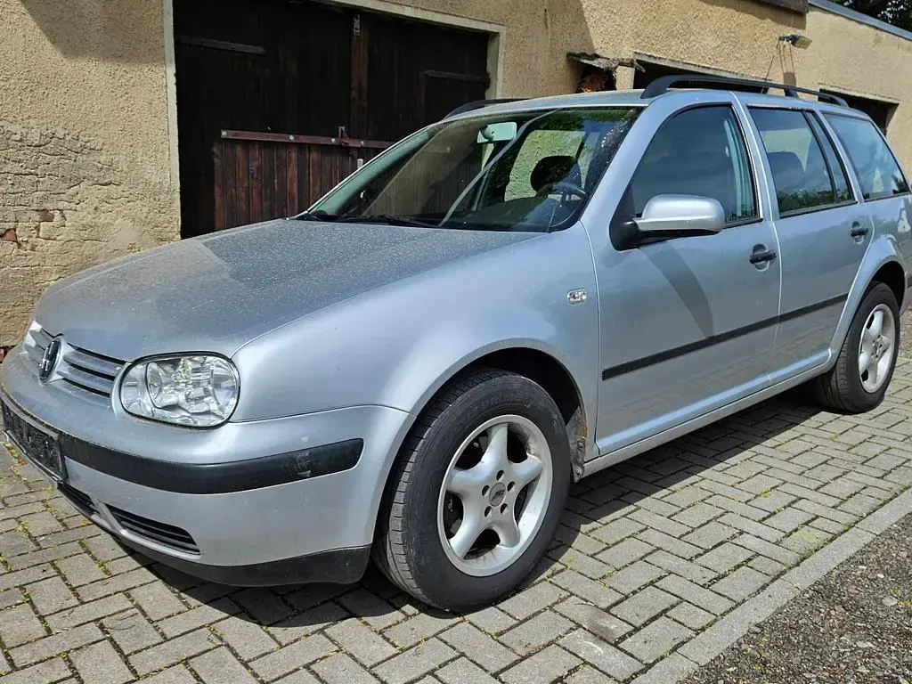 Gebraucht VW Golf IV Edition 105 PS (77 kW) 2001 Silber Kombi