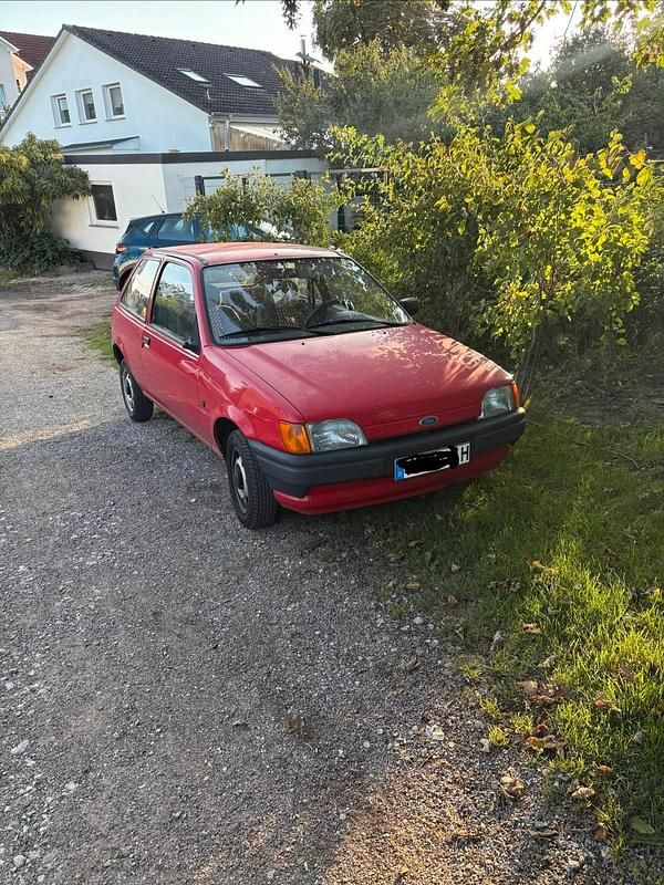 Rot Gebraucht 1989 Ford Fiesta Kleinwagen | 1.500 € - Bild 1/4
