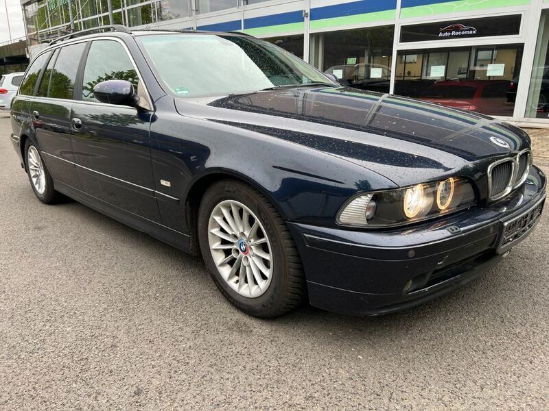 Blau Gebraucht 2002 BMW 520 Exclusive Limousine | 1.250 € - Bild 1/4
