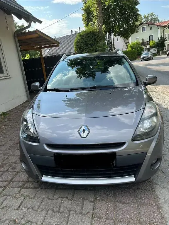 Gebraucht Renault Clio II Dynamique 103 PS (75 kW) 2011 Silber Limousine