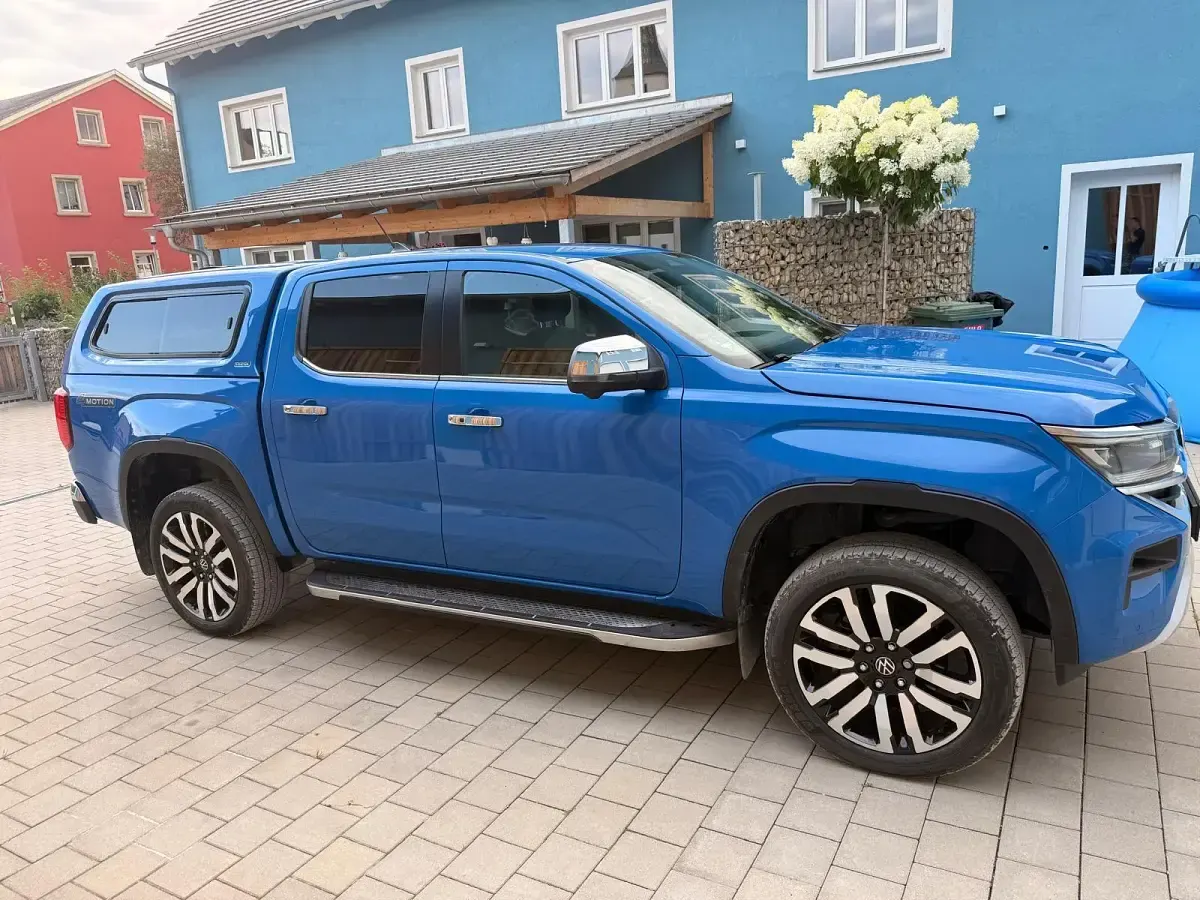 Gebraucht VW Amarok Aventura 241 PS (177 kW) 2023 Blau Pickup