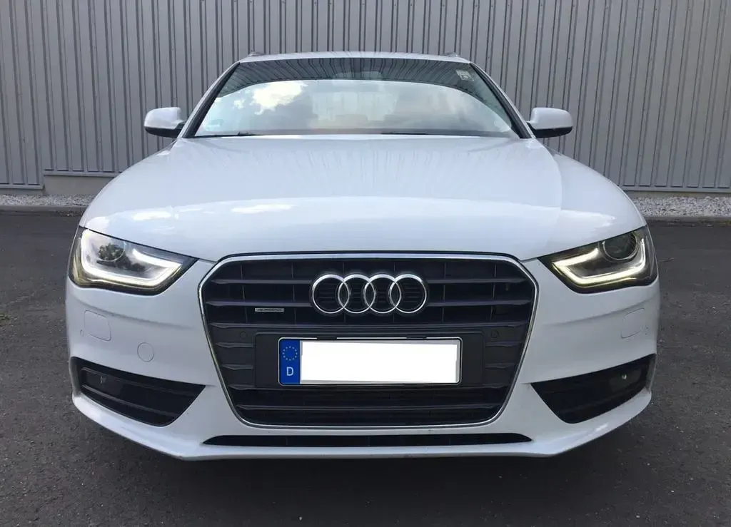 Gebraucht Audi A4 Sport 150 PS (110 kW) 2014 Weiß Kombi