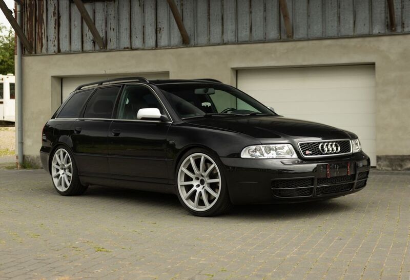 Schwarz Gebraucht 2000 Audi S4 Sport Kombi | 15.300 € (Fairer Preis) - Bild 1/4