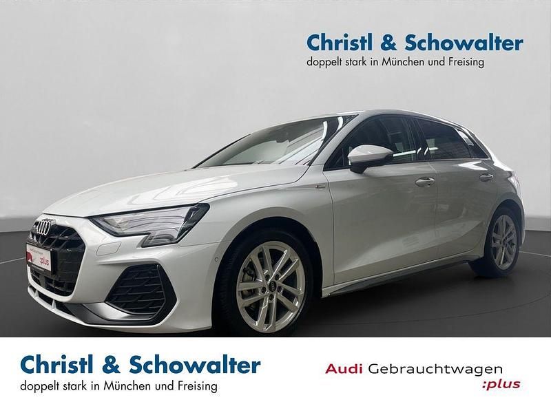 Weiß Gebraucht 2025 Audi A3 Sportback S-Line Kleinwagen | 35.810 € (Guter Preis) - Bild 1/4