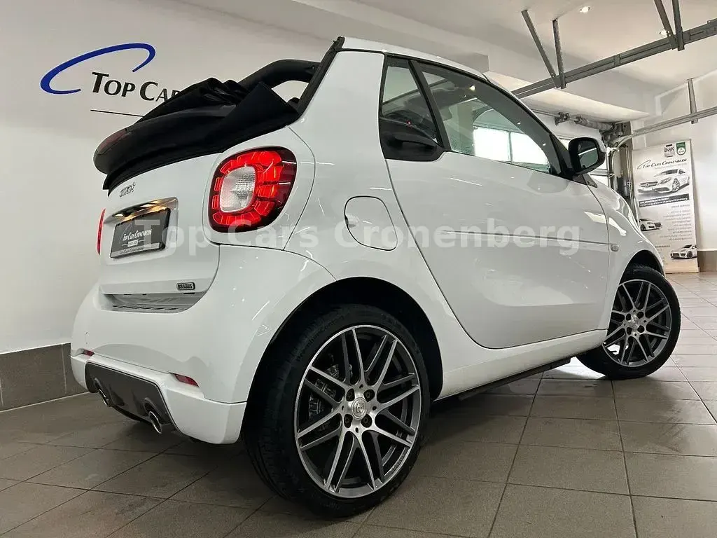 Gebraucht Smart ForTwo Cabrio Brabus Xclusive 109 PS (80 kW) 2017 Weiß Cabrio