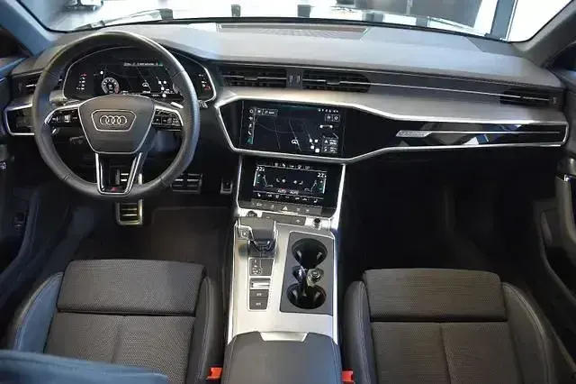 Gebraucht Audi A6 S-Line 265 PS (194 kW) 2023 Mythosschwarz metallic Kombi