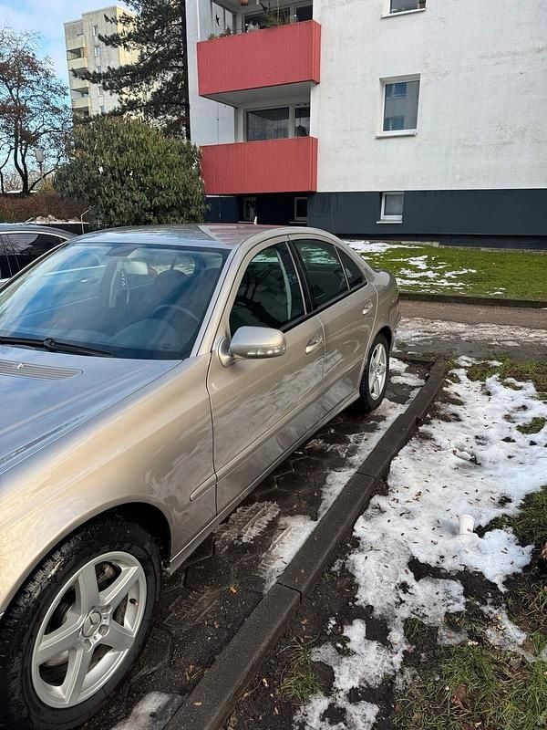 Gebraucht Mercedes E280 190 PS (139 kW) 2007 Limousine