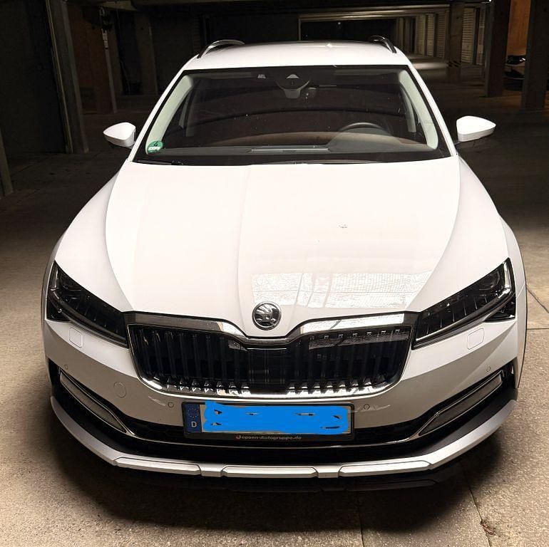 Gebraucht Skoda Superb 190 PS (139 kW) 2019 Weiß Kombi