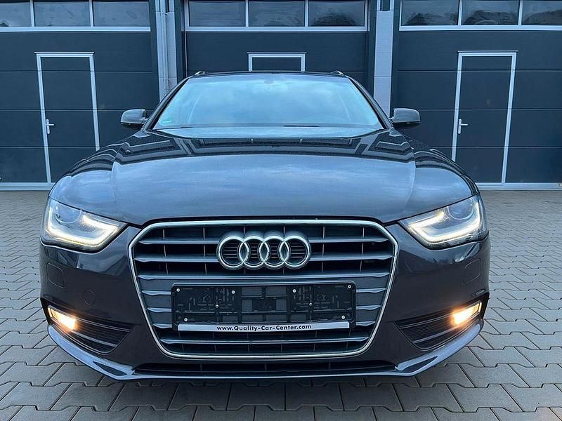 Gebraucht Audi A4 Attraction 170 PS (125 kW) 2013 Grau Kombi
