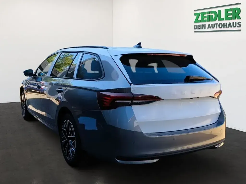 Neu Skoda Octavia Selection 150 PS (110 kW) 2026 Graphitegrau Kombi