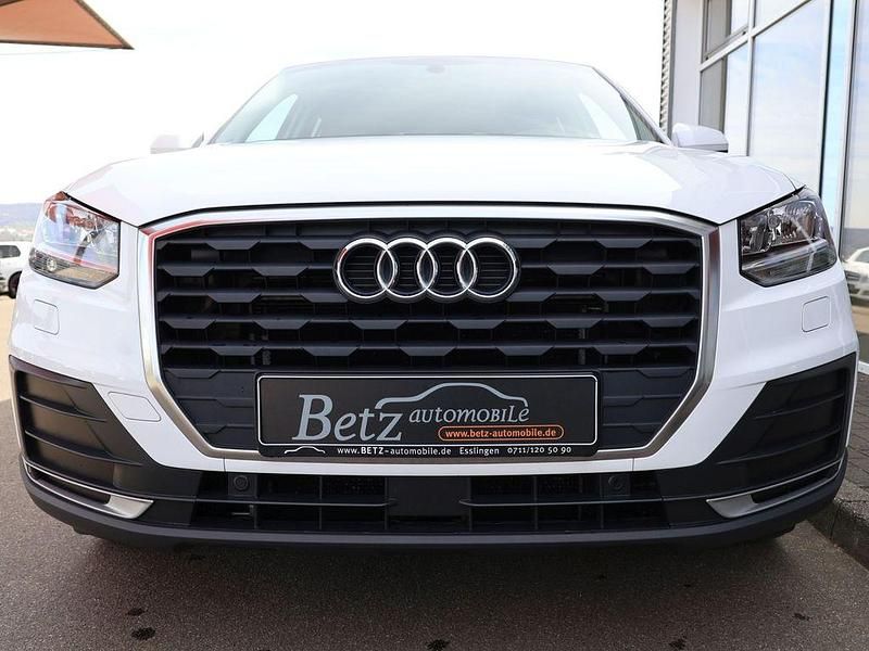 Usata Audi Q2 Advanced 116 CV (85 kW) 2017 Bianco SUV