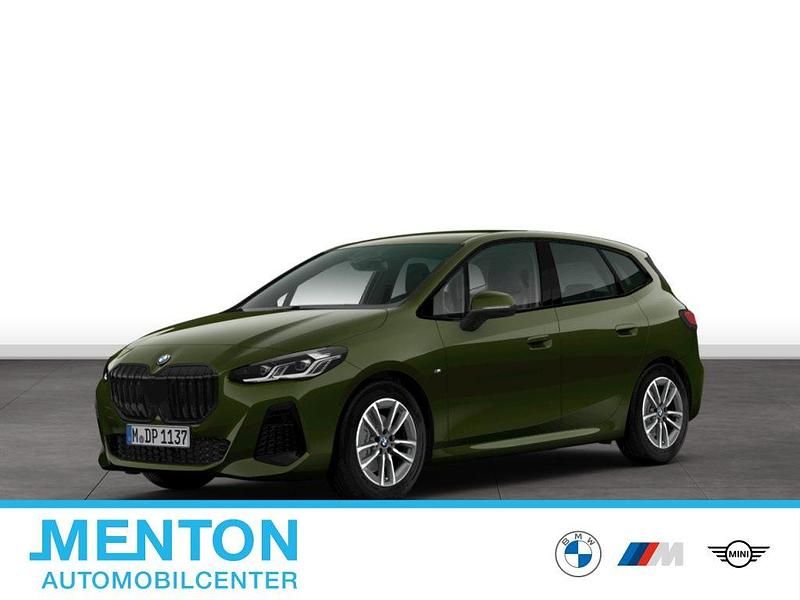 Grün Gebraucht 2025 BMW 220 Active Tourer M Sport Van / Kleinbus | 34.875 € (Fairer Preis) - Bild 1/3