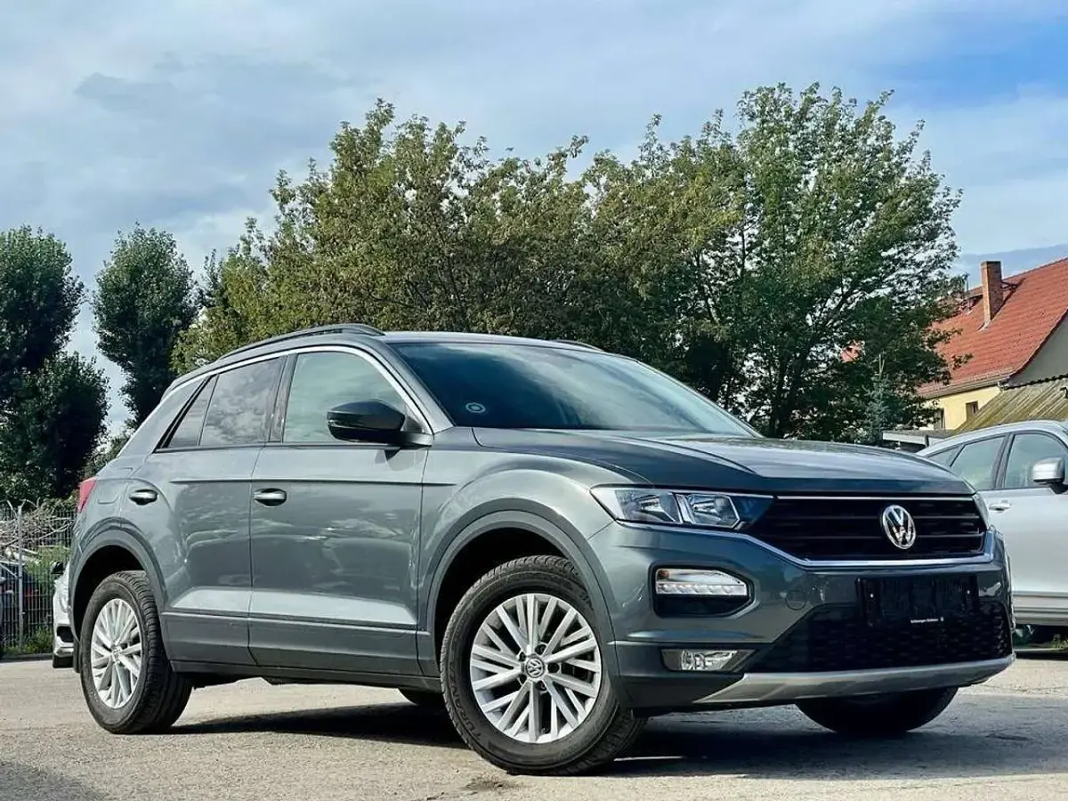 Gebraucht VW T-Roc Style 150 PS (110 kW) 2019 Grau SUV