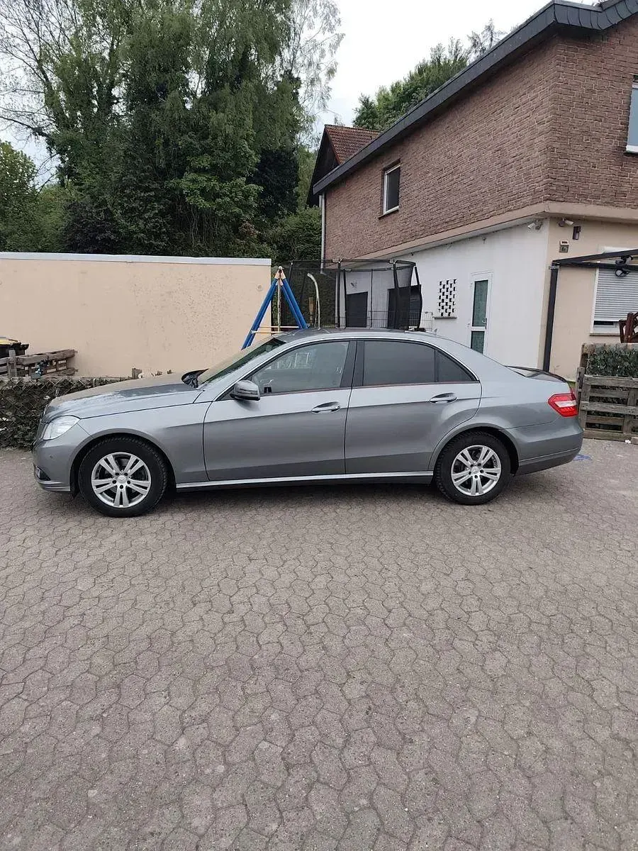 Brugt Mercedes E220 170 HK (125 kW) 2010 Grå Sedan
