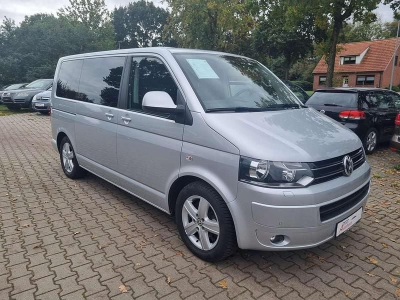 Reflexsilber Gebraucht 2014 VW Multivan Comfortline Van | 18.450 € - Bild 1/4