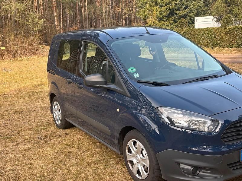 Gebraucht Ford Transit 74 PS (54 kW) 2017 Blau Van / Kleinbus