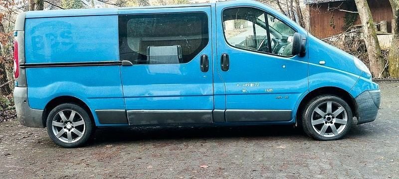 Blau Gebraucht 2010 Renault Trafic Van / Kleinbus | 2.900 € (Fairer Preis) - Bild 1/4