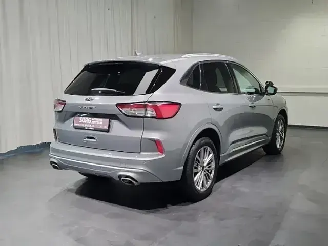 Gebraucht Ford Kuga Vignale 150 PS (110 kW) 2023 Silber, solar silver metallic SUV