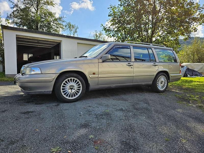 Silber Gebraucht 1995 Volvo 960 Kombi | 11.000 € - Bild 1/4