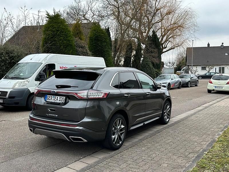 Gebraucht Ford Edge Vignale 211 PS (155 kW) 2018 Grau SUV