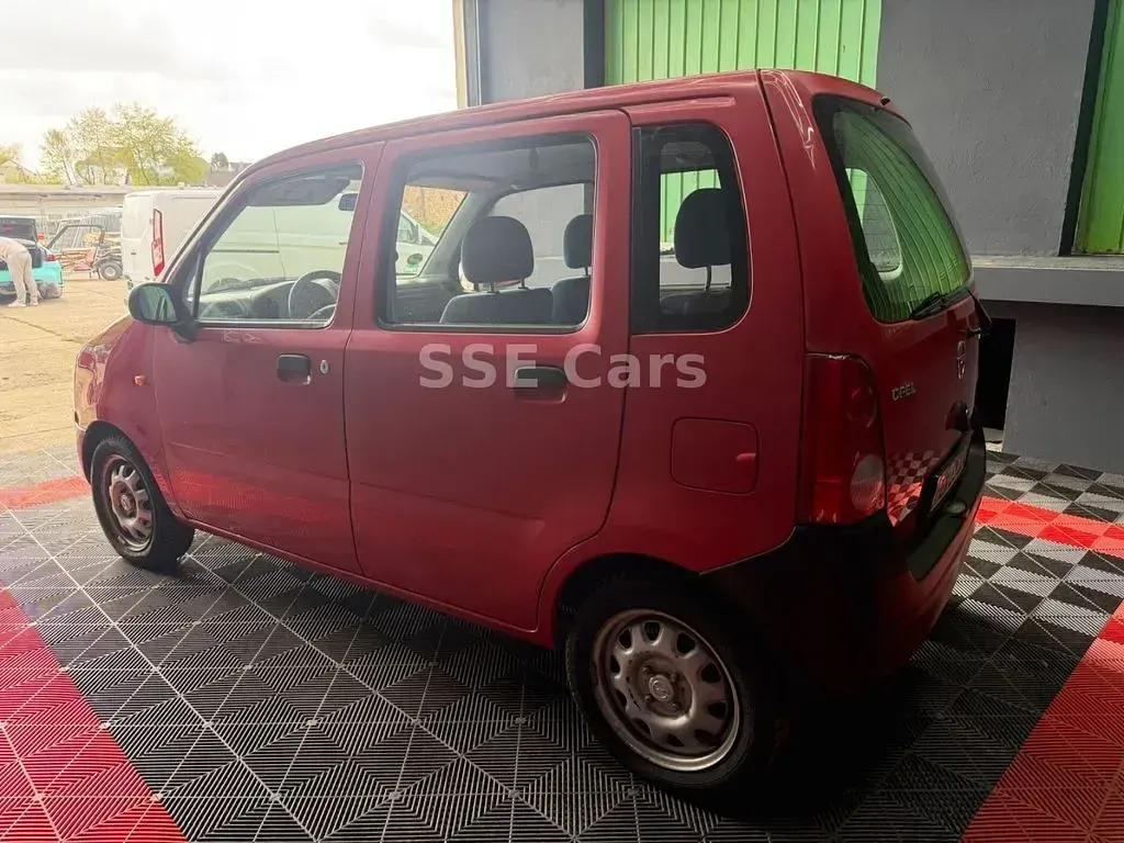 Gebraucht Opel Agila 58 PS (42 kW) 2000 Rot Van / Kleinbus