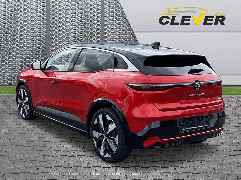 Gebraucht Renault Megane E-Tech Techno 160 kW (218 PS) 2024 Rot Limousine
