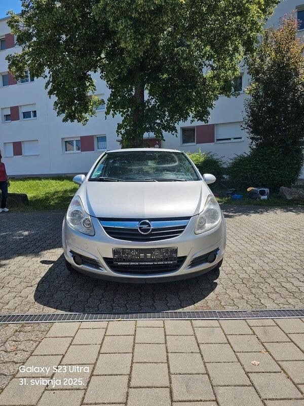 Silber Gebraucht 2009 Opel Corsa Limousine | 2.999 € (Fairer Preis) - Bild 1/4